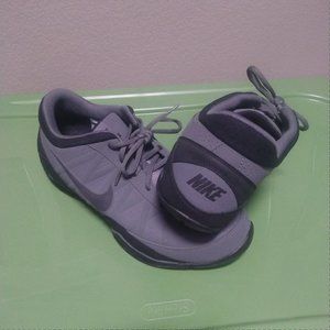Nike Men's Air Gray Sneakers - Like New